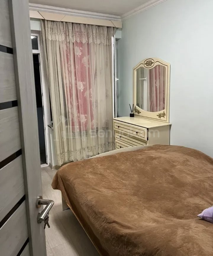 2 Սենյականոց Բնակարան Քարե Շենքում, 59քմ, 5/5 հարկ, Կապիտալ Վերանորոգված, Կահավորված