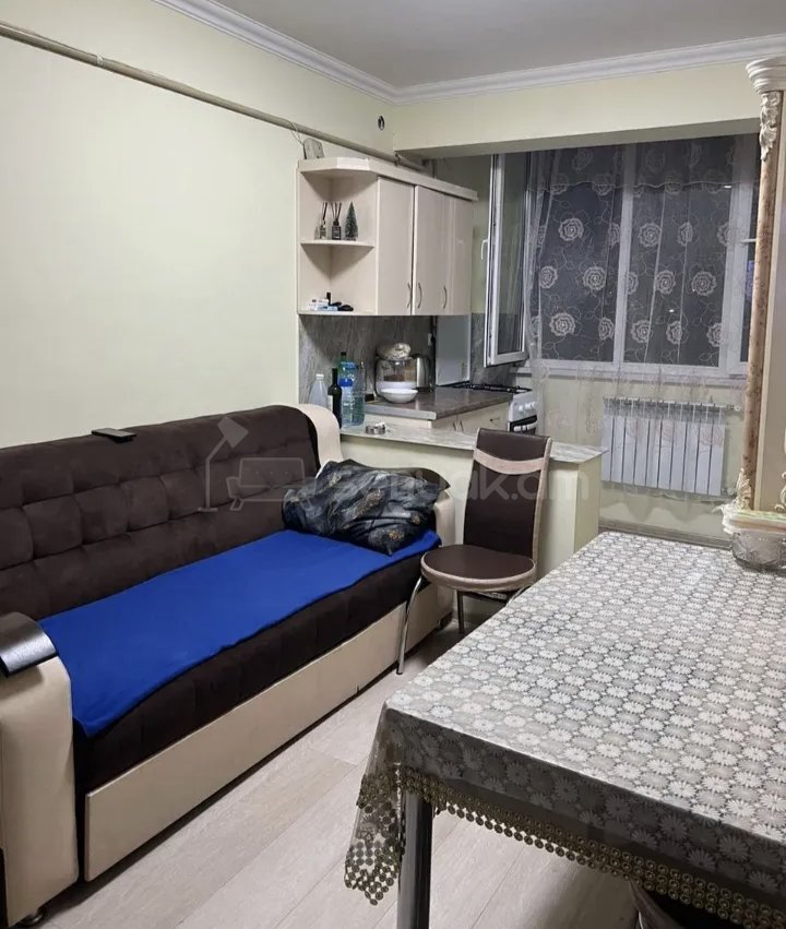 2 Սենյականոց Բնակարան Քարե Շենքում, 59քմ, 5/5 հարկ, Կապիտալ Վերանորոգված, Կահավորված