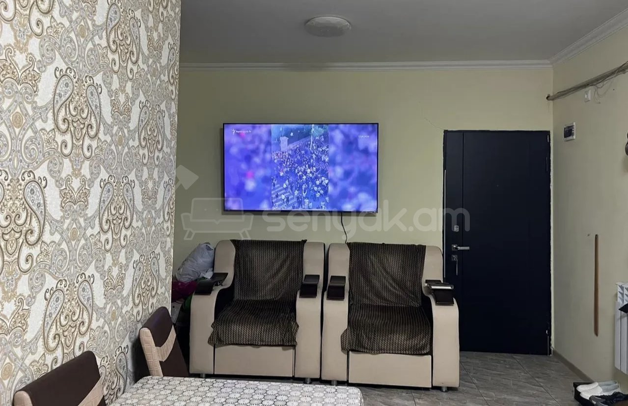 2 Սենյականոց Բնակարան Քարե Շենքում, 59քմ, 5/5 հարկ, Կապիտալ Վերանորոգված, Կահավորված