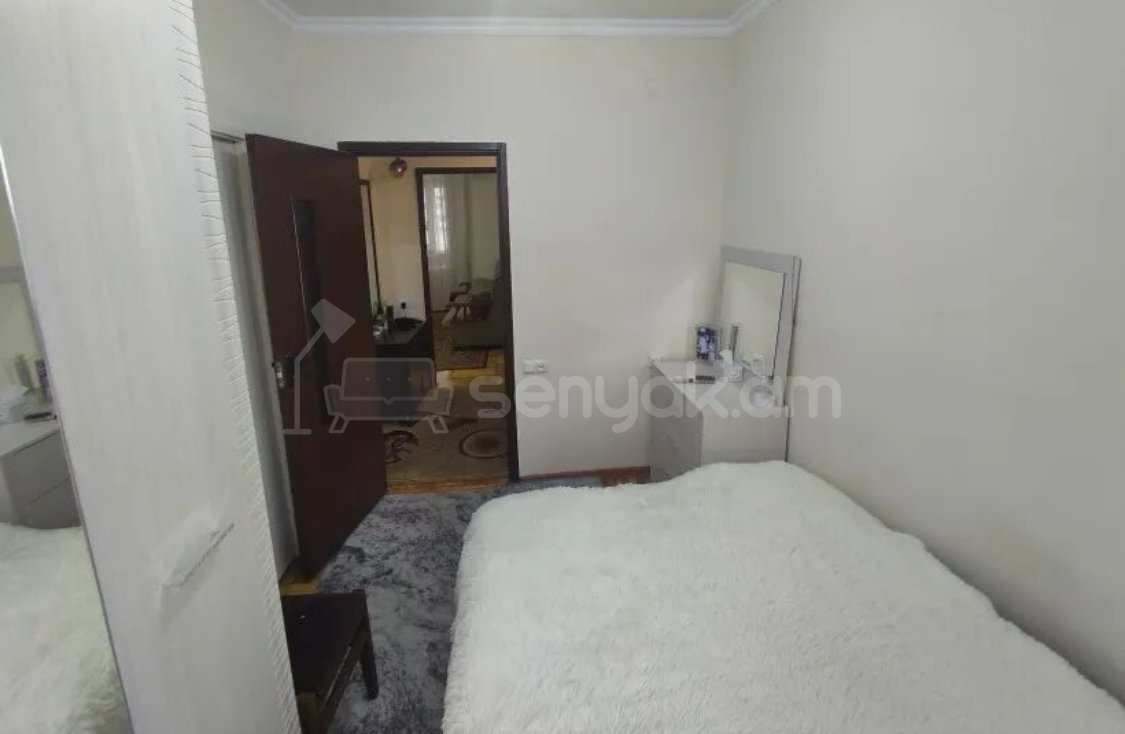 4 Սենյականոց Բնակարան, 90քմ, 6/9 հարկ, Նորմալ Վիճակում