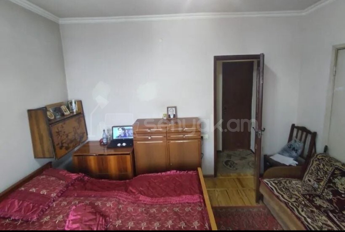 4 Սենյականոց Բնակարան, 90քմ, 6/9 հարկ, Նորմալ Վիճակում