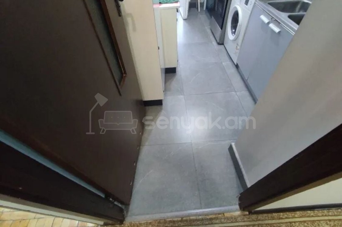 4 Սենյականոց Բնակարան, 90քմ, 6/9 հարկ, Նորմալ Վիճակում