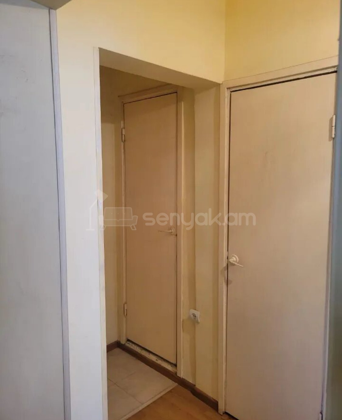 4 Սենյականոց Բնակարան, 91քմ, 4/9 հարկ, Պետական Վիճակում