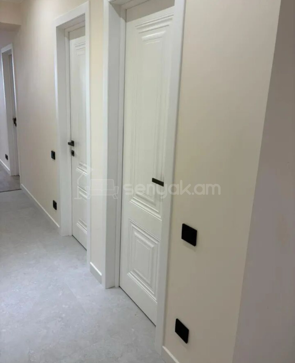 3 Սենյականոց Բնակարան Քարե Շենքում, 107քմ, 2/5 հարկ, Կապիտալ Վերանորոգված