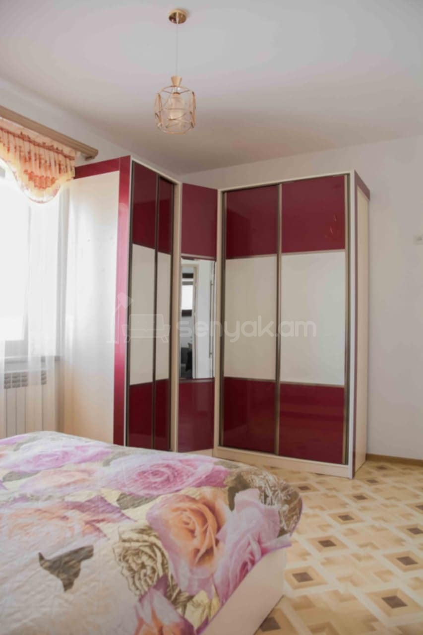 2 Սենյականոց Բնակարան Քարե Շենքում, 46քմ, 2/2 հարկ, Կապիտալ Վերանորոգված, Կահավորված