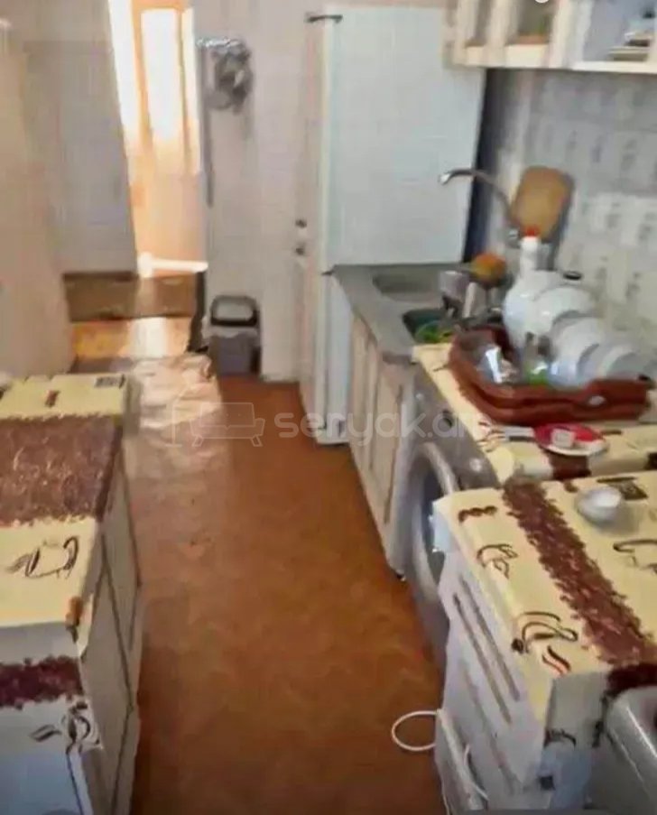 2 Սենյականոց Բնակարան Քարե Շենքում, 72քմ, 4/10 հարկ, Նորմալ Վիճակում, Կահավորված, Արևկող