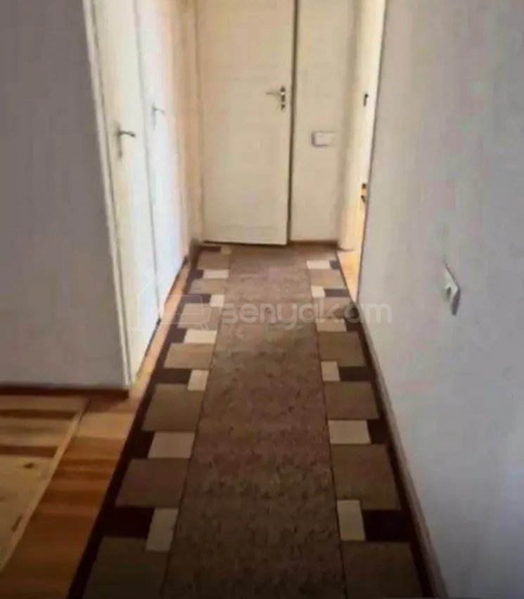 2 Սենյականոց Բնակարան Քարե Շենքում, 72քմ, 4/10 հարկ, Նորմալ Վիճակում, Կահավորված, Արևկող