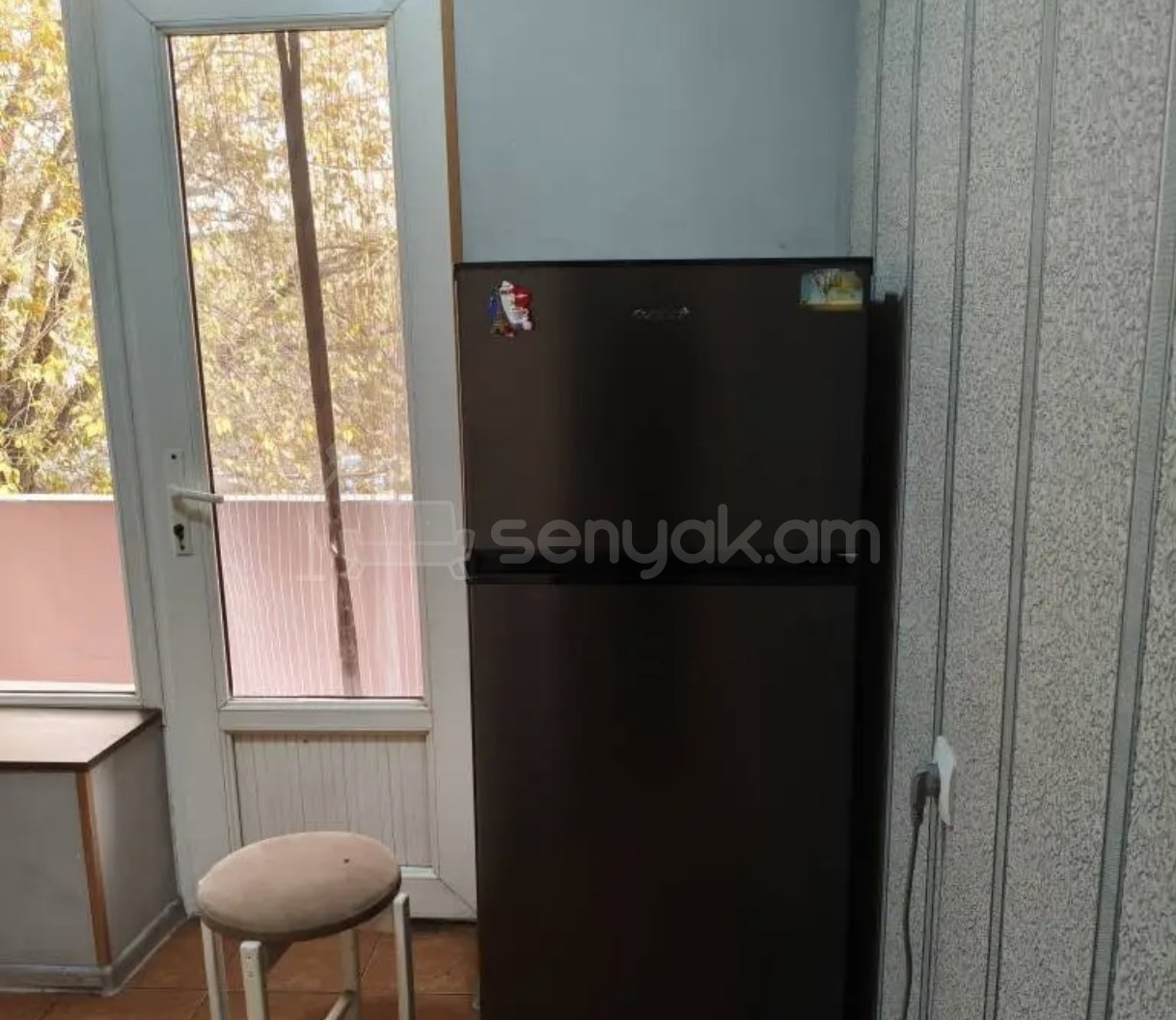 1 Սենյականոց Բնակարան Քարե Շենքում, 44քմ, 3/5 հարկ, Կապիտալ Վերանորոգված, Կահավորված