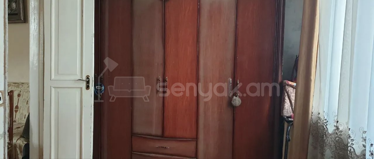 2 Սենյականոց Բնակարան Քարե Շենքում, 58քմ, 3/5 հարկ, Նորմալ Վիճակում, Կահավորված