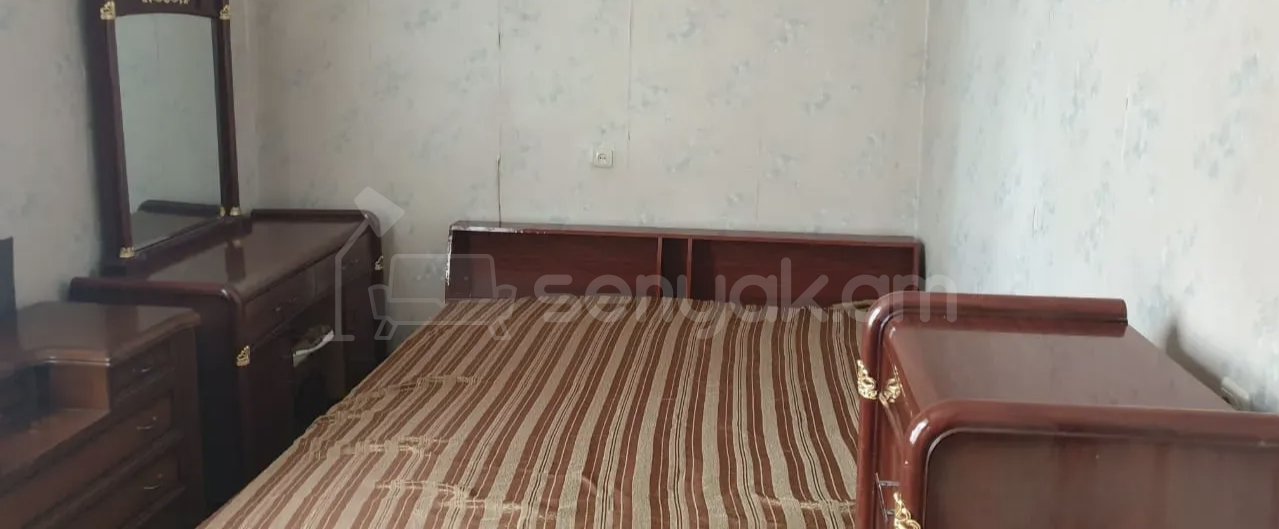 2 Սենյականոց Բնակարան Քարե Շենքում, 58քմ, 3/5 հարկ, Նորմալ Վիճակում, Կահավորված