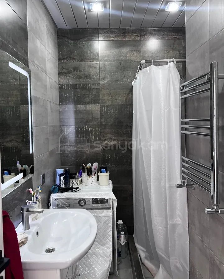 2 Սենյականոց Բնակարան Նորակառույցում, 46քմ, 6/6 հարկ, Կապիտալ Վերանորոգված