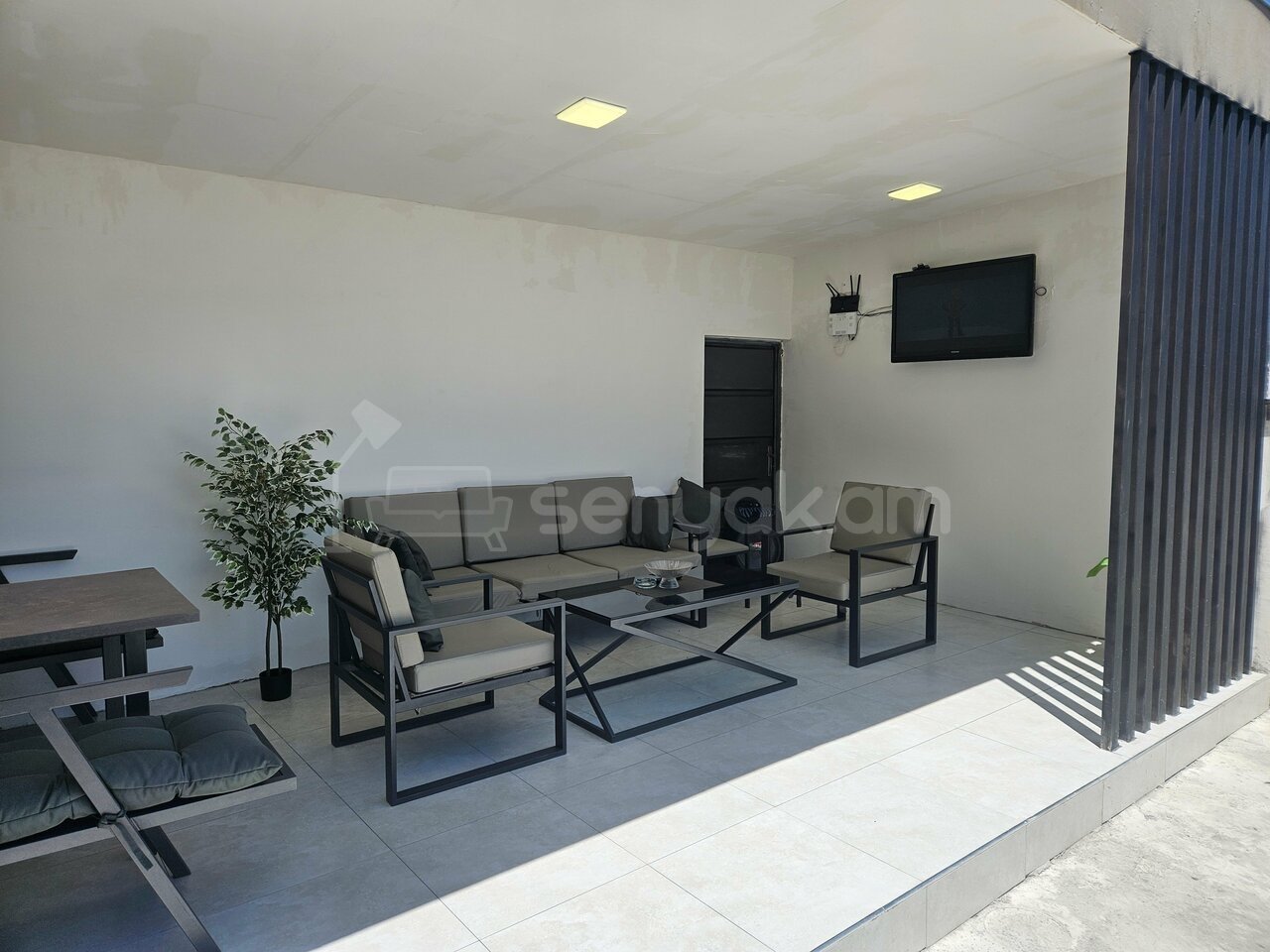 3 Սենյականոց Նորակառույց Ամառանոց, 200քմ, Լողավազանով