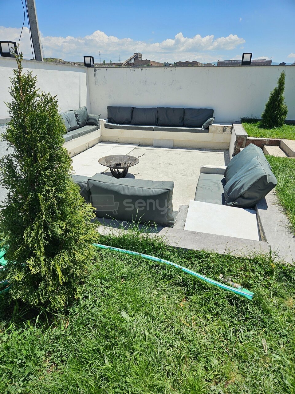 3 Սենյականոց Նորակառույց Ամառանոց, 200քմ, Լողավազանով