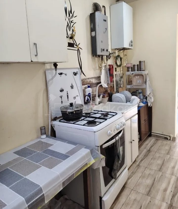 2 Սենյականոց Բնակարան Քարե Շենքում, 56քմ, 1/1 հարկ, Նորմալ Վիճակում, Կահավորված