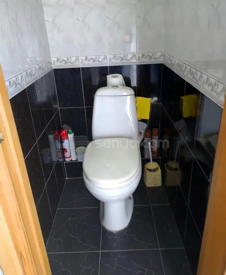 4 Սենյականոց Բնակարան Քարե Շենքում, 117քմ, 2/4 հարկ, Կոսմետիկ Վերանորոգված