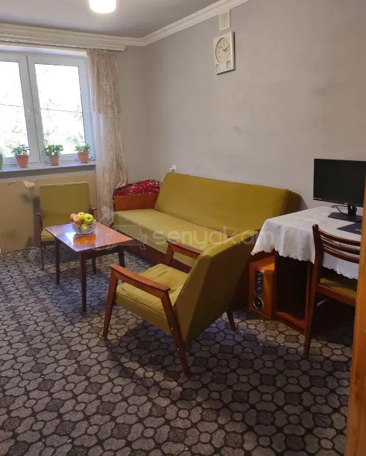 4 Սենյականոց Բնակարան Քարե Շենքում, 117քմ, 2/4 հարկ, Կոսմետիկ Վերանորոգված