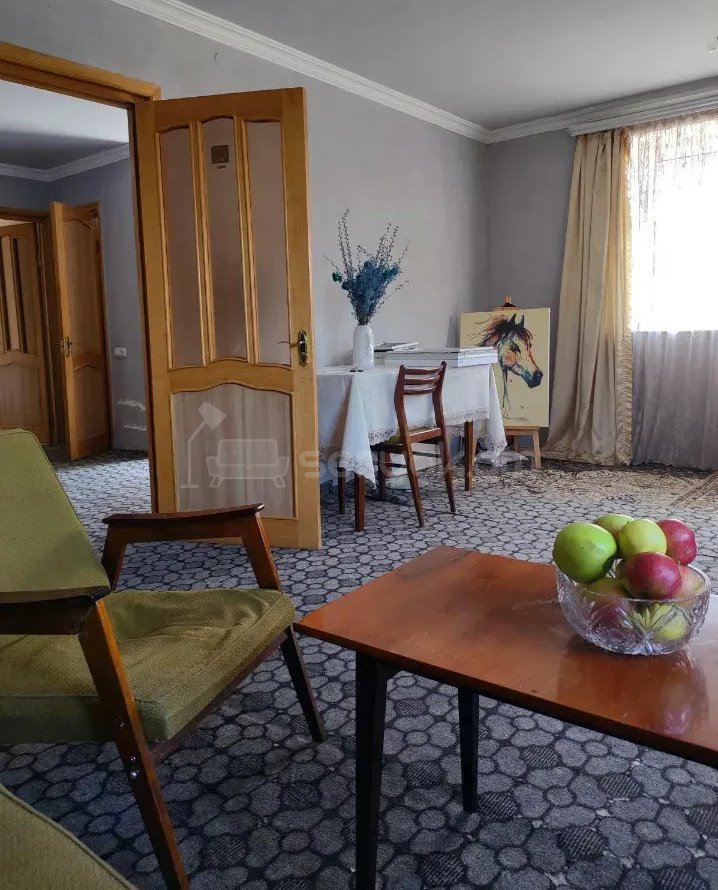 4 Սենյականոց Բնակարան Քարե Շենքում, 117քմ, 2/4 հարկ, Կոսմետիկ Վերանորոգված