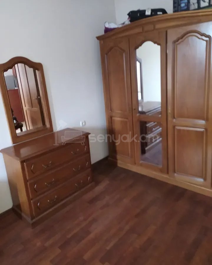 2 Սենյականոց Բնակարան Քարե Շենքում, 61քմ, 6/6 հարկ, Կապիտալ Վերանորոգված