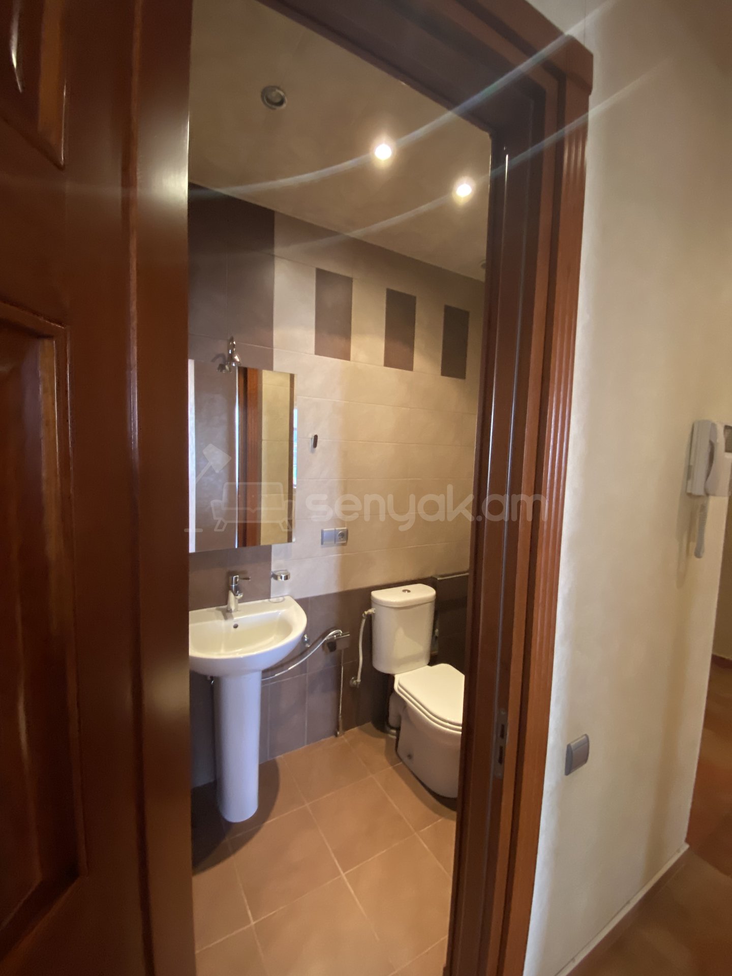 4 Սենյականոց Բնակարան Նորակառույցում, 140քմ, 7/10 հարկ, Դիզայներական Վերանորոգված, Կահավորված, Արևկող