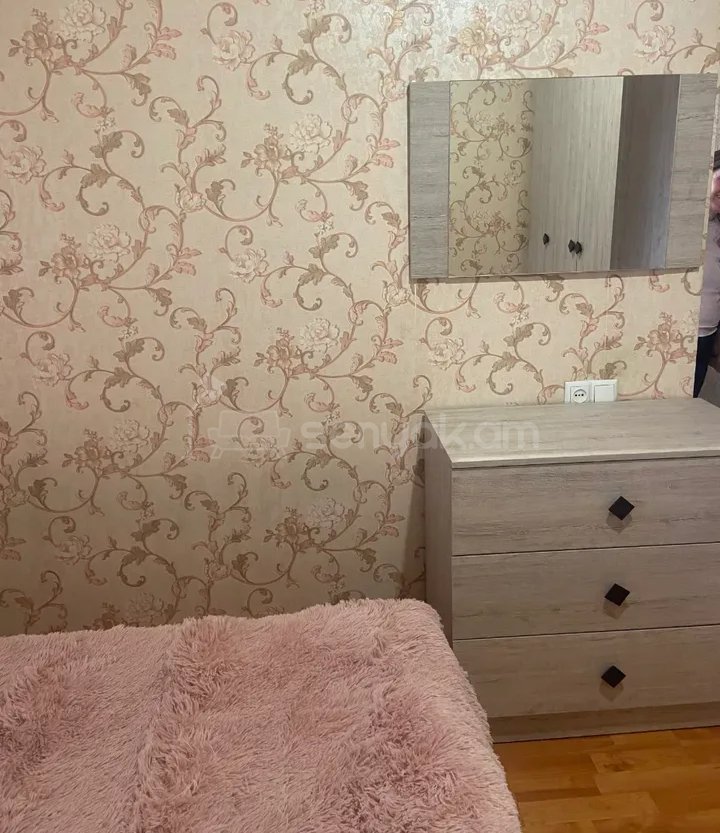 3 Սենյականոց Բնակարան Քարե Շենքում, 77քմ, 2/2 հարկ, Կապիտալ Վերանորոգված, Կահավորված, Արևկող