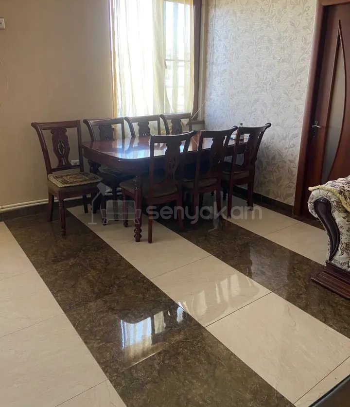 3 Սենյականոց Բնակարան Քարե Շենքում, 77քմ, 2/2 հարկ, Կապիտալ Վերանորոգված, Կահավորված, Արևկող