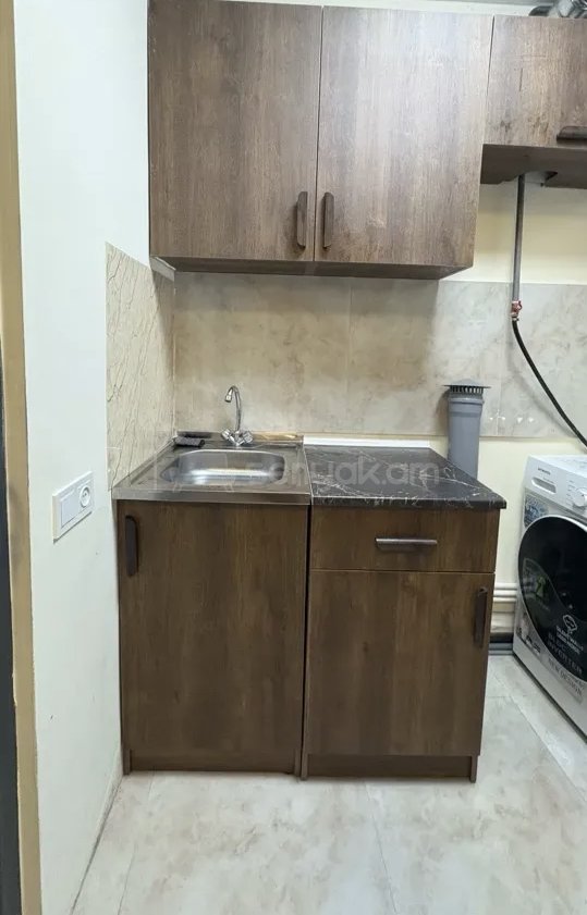 2 Սենյականոց Բնակարան Քարե Շենքում, 44քմ, 1/5 հարկ, Կապիտալ Վերանորոգված, Կահավորված