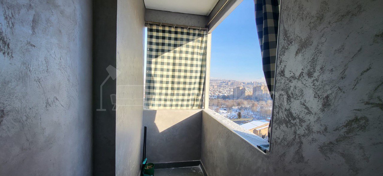 3 Սենյականոց Բնակարան, 65քմ, 9/12 հարկ, Կապիտալ Վերանորոգված, Կահավորված, Արևկող