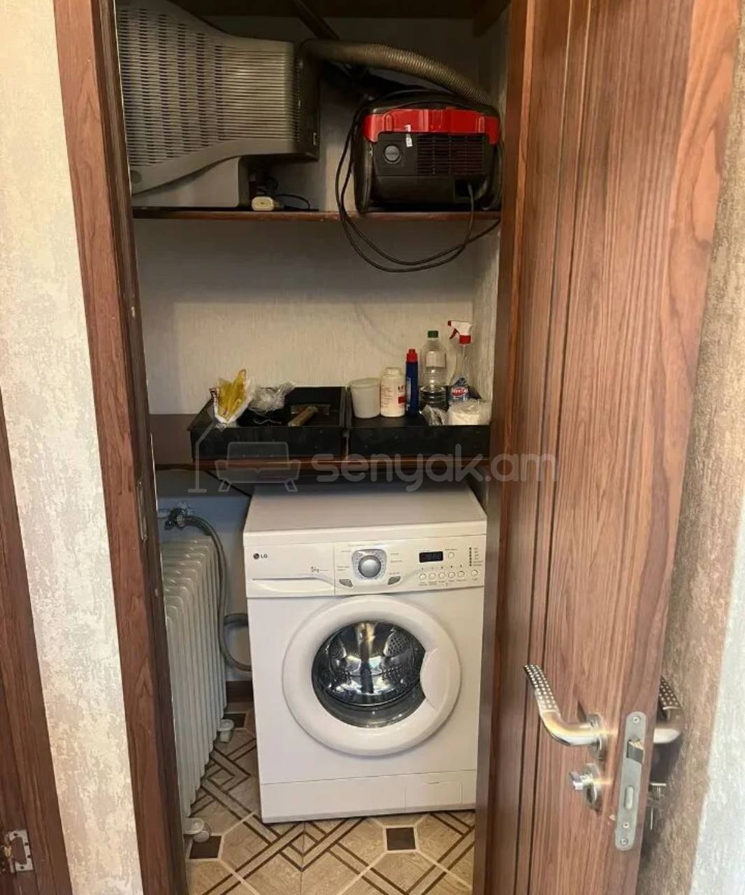 3 Սենյականոց Բնակարան, 55քմ, 9/9 հարկ, Նորմալ Վիճակում, Կահավորված, Արևկող