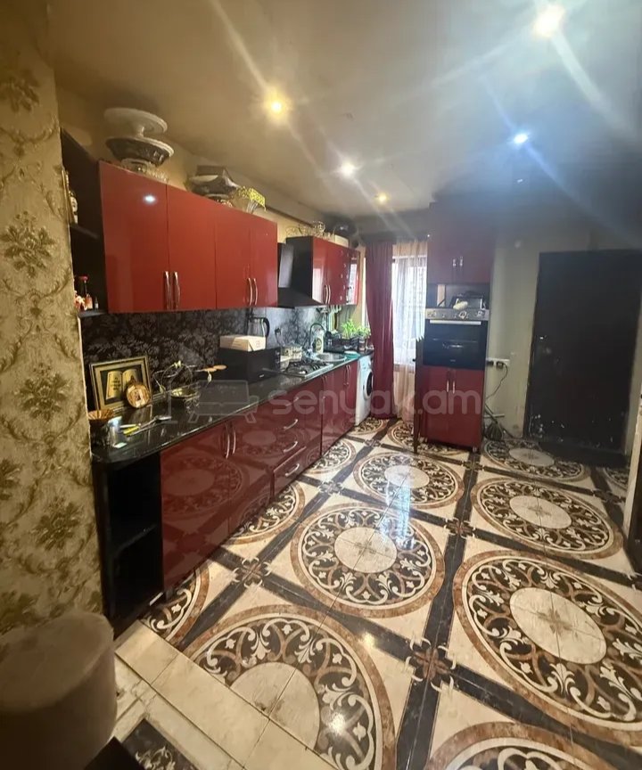 3 Սենյականոց Բնակարան Քարե Շենքում, 68քմ, 1/1 հարկ, Կապիտալ Վերանորոգված, Կահավորված, Արևկող