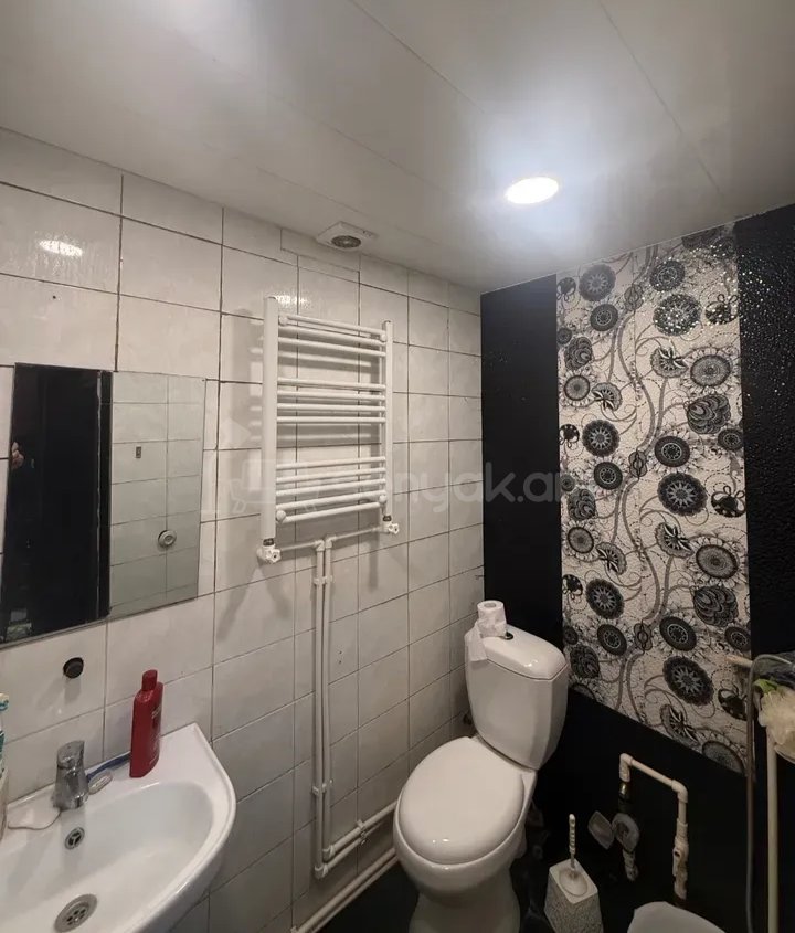 3 Սենյականոց Բնակարան Քարե Շենքում, 68քմ, 1/1 հարկ, Կապիտալ Վերանորոգված, Կահավորված, Արևկող