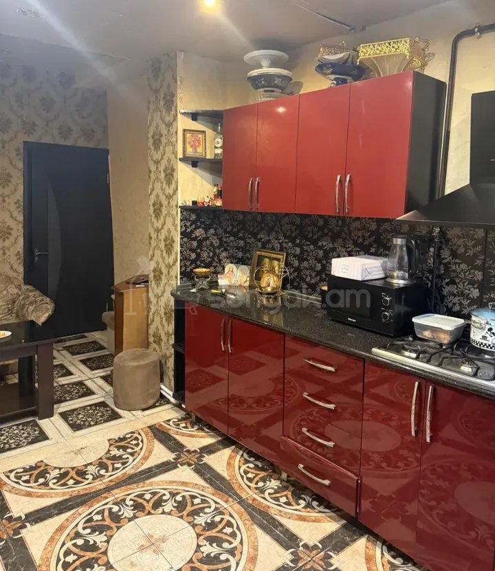 3 Սենյականոց Բնակարան Քարե Շենքում, 68քմ, 1/1 հարկ, Կապիտալ Վերանորոգված, Կահավորված, Արևկող