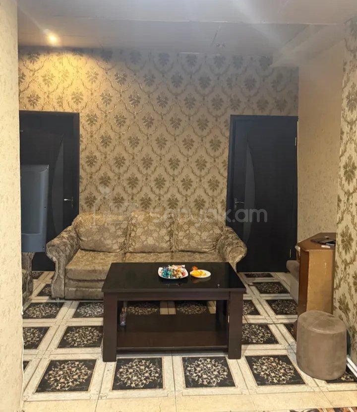 3 Սենյականոց Բնակարան Քարե Շենքում, 68քմ, 1/1 հարկ, Կապիտալ Վերանորոգված, Կահավորված, Արևկող