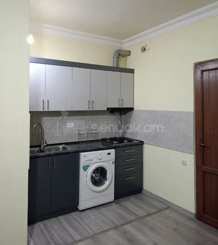 3 Սենյականոց Բնակարան Քարե Շենքում, 68քմ, 1/1 հարկ, Կապիտալ Վերանորոգված, Կահավորված, Արևկող