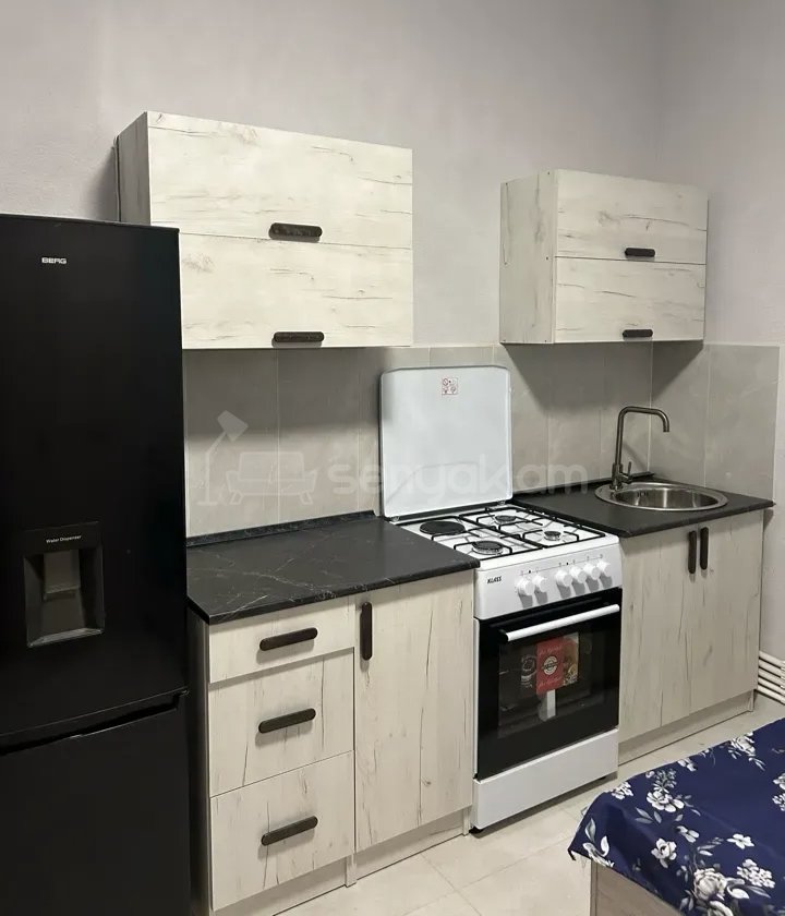 1 Սենյականոց Բնակարան Քարե Շենքում, 40քմ, 1/1 հարկ, Նորմալ Վիճակում