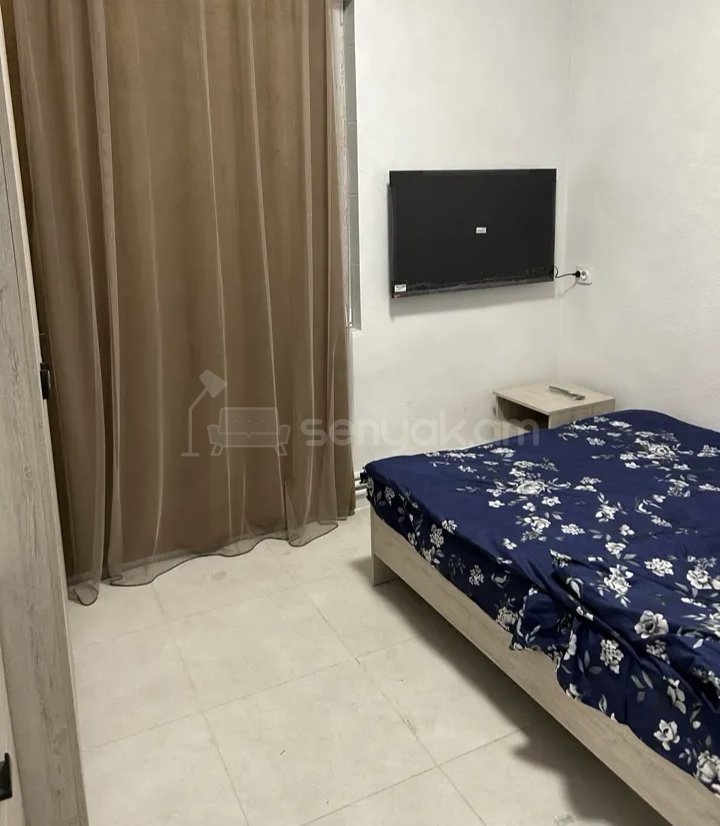 1 Սենյականոց Բնակարան Քարե Շենքում, 40քմ, 1/1 հարկ, Նորմալ Վիճակում