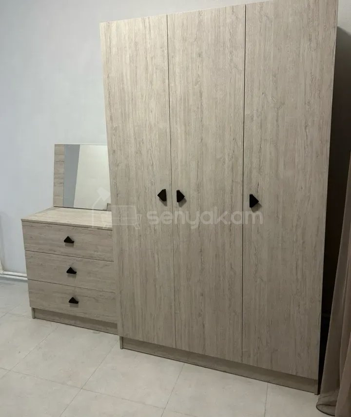 1 Սենյականոց Բնակարան Քարե Շենքում, 40քմ, 1/1 հարկ, Նորմալ Վիճակում