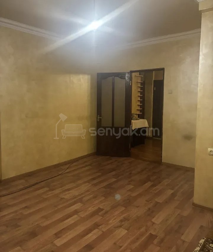 3 Սենյականոց Բնակարան, 62քմ, 5/9 հարկ, Նորմալ Վիճակում, Արևկող