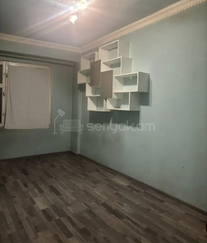 3 Սենյականոց Բնակարան, 62քմ, 5/9 հարկ, Նորմալ Վիճակում, Արևկող