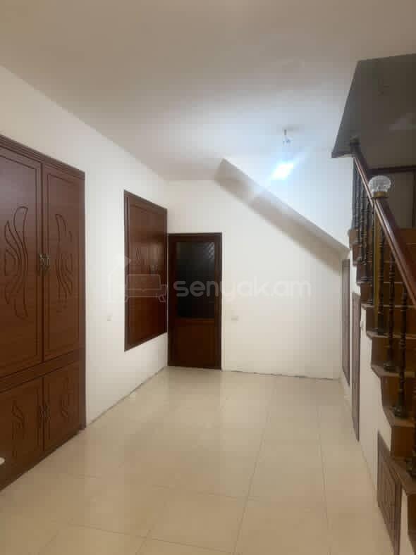 5 Սենյականոց Սեփական Տուն, 200քմ, Կոսմետիկ Վերանորոգված, Ավտոտնակով