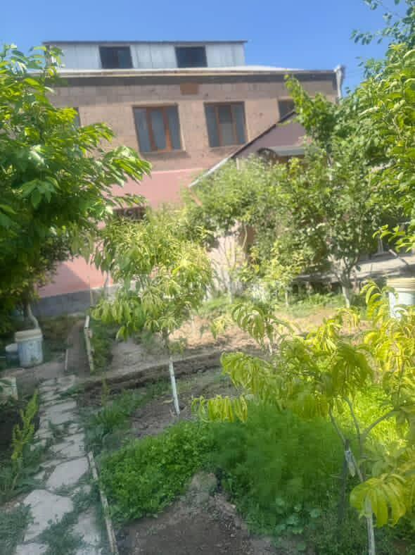 5 Սենյականոց Սեփական Տուն, 200քմ, Կոսմետիկ Վերանորոգված, Ավտոտնակով