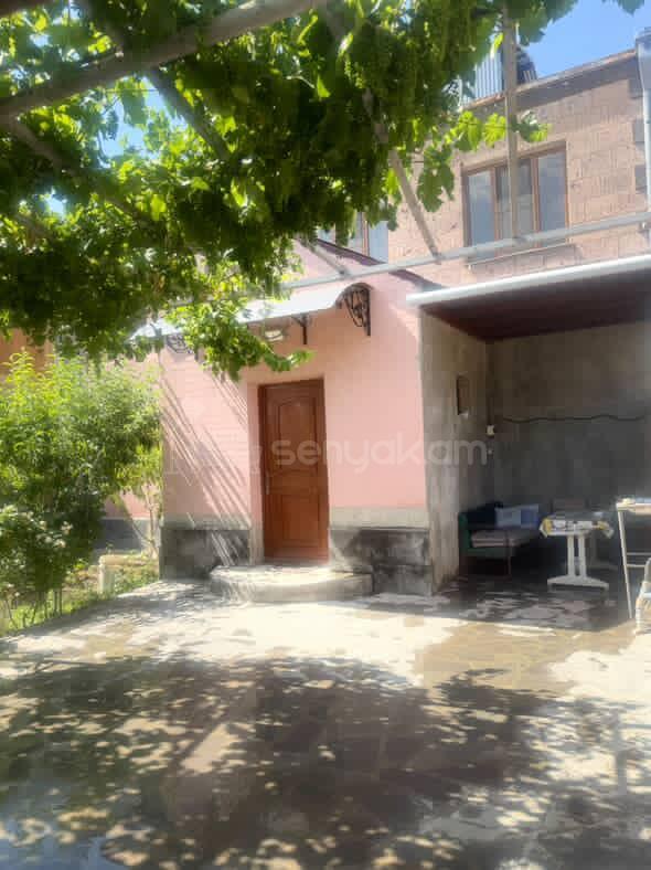 5 Սենյականոց Սեփական Տուն, 200քմ, Կոսմետիկ Վերանորոգված, Ավտոտնակով