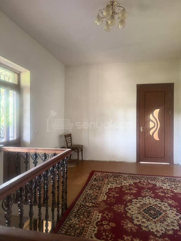 5 Սենյականոց Սեփական Տուն, 200քմ, Կոսմետիկ Վերանորոգված, Ավտոտնակով