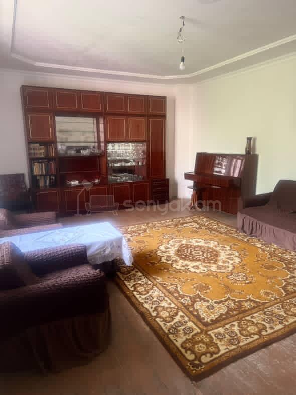 5 Սենյականոց Սեփական Տուն, 200քմ, Կոսմետիկ Վերանորոգված, Ավտոտնակով