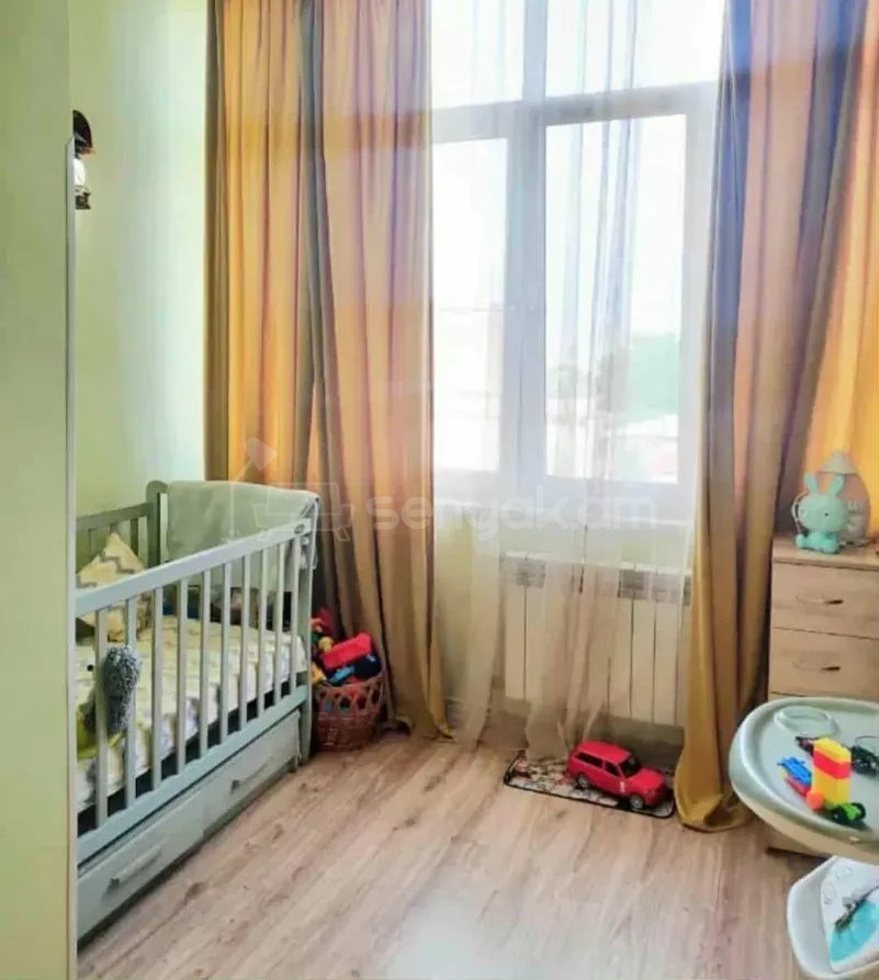 2 Սենյականոց Բնակարան Քարե Շենքում, 67քմ, 4/5 հարկ, Կոսմետիկ Վերանորոգված