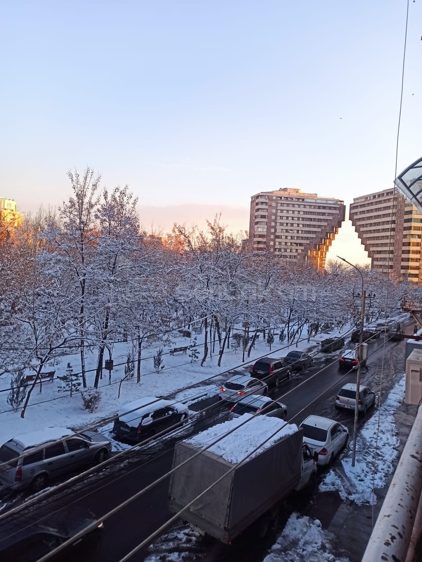 1 Սենյականոց Բնակարան Քարե Շենքում, 20քմ, 3/5 հարկ, Կոսմետիկ Վերանորոգված