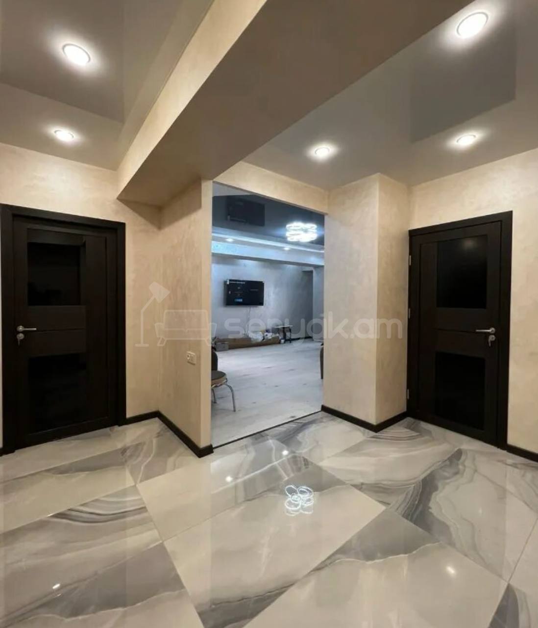 3 Սենյականոց Բնակարան, 84քմ, 7/14 հարկ, Կապիտալ Վերանորոգված, Կահավորված, Արևկող