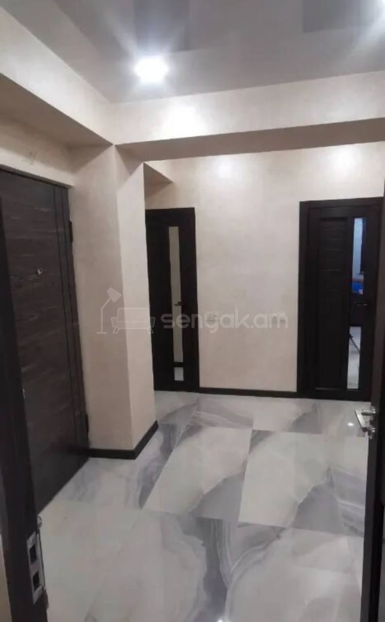 3 Սենյականոց Բնակարան, 84քմ, 7/14 հարկ, Կապիտալ Վերանորոգված, Կահավորված, Արևկող