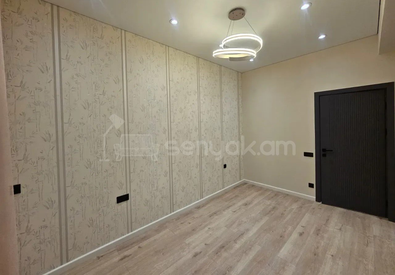 3 Սենյականոց Բնակարան Նորակառույցում, 74քմ, 14/14 հարկ, Կապիտալ Վերանորոգված