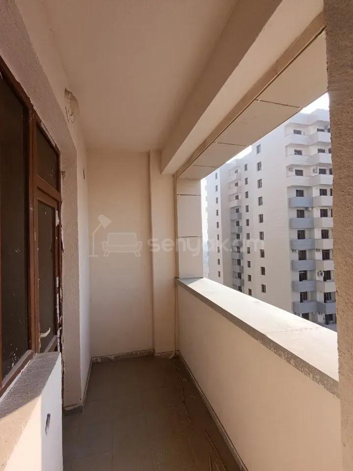 3 Սենյականոց Բնակարան Նորակառույցում, 100քմ, 11/17 հարկ, Զրոյական Վիճակում