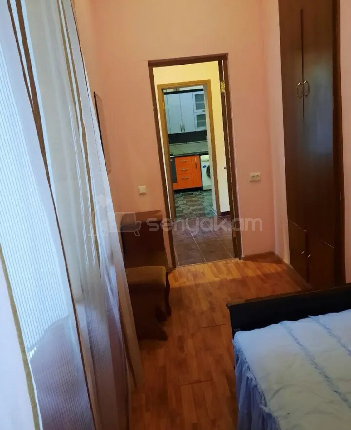 2 Սենյականոց Բնակարան Քարե Շենքում, 55քմ, 2/3 հարկ, Նորմալ Վիճակում, Կահավորված